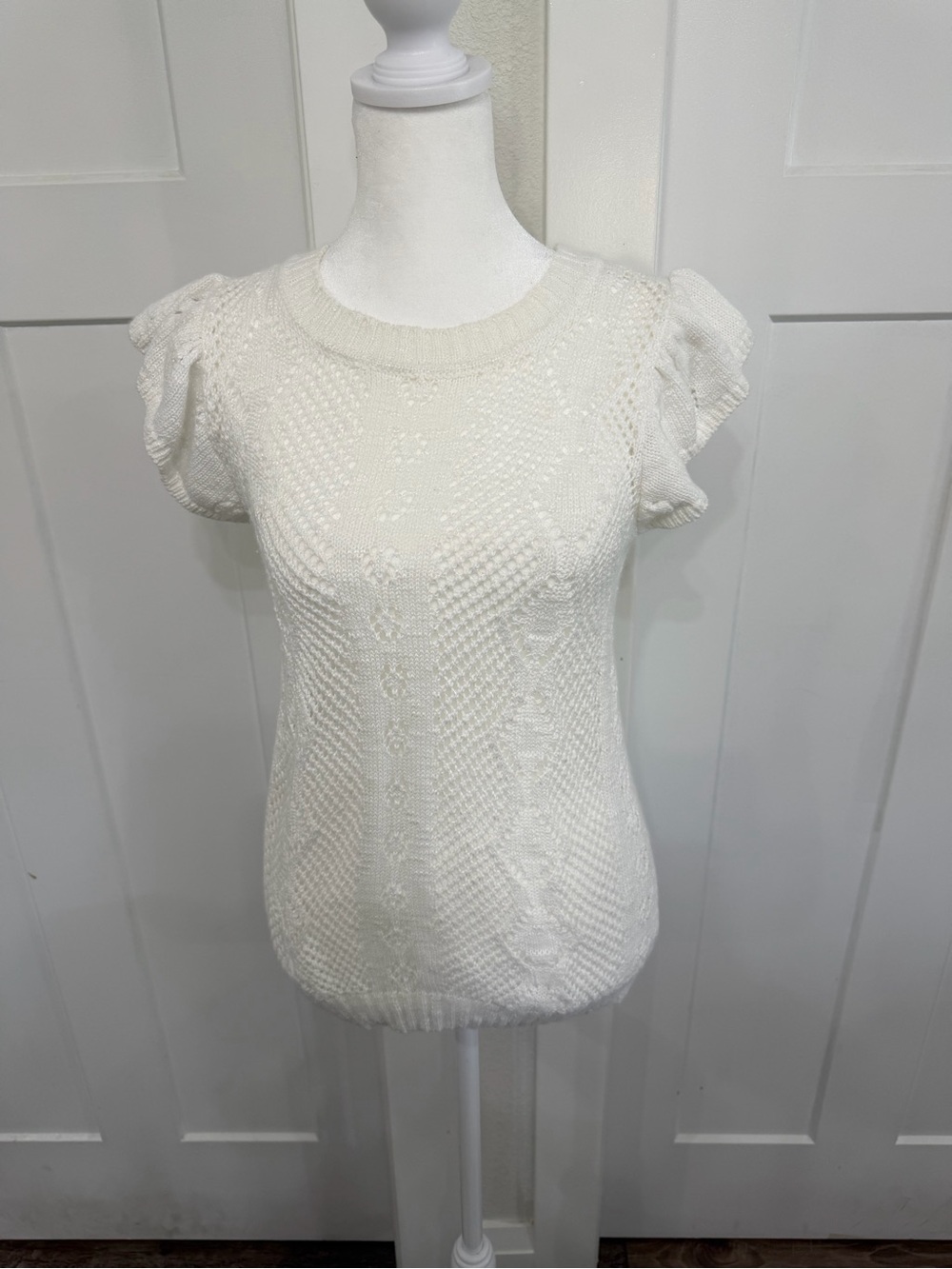 Women’s Maurice’s Sleeveless Off-White Short-Sleeve Open Knit Crochet Top XS